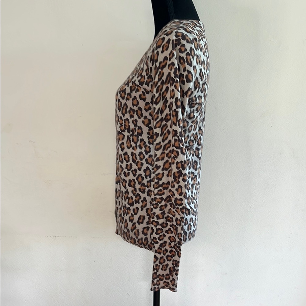 Old Navy Leopard Print Cardigan - Picture 3 of 4